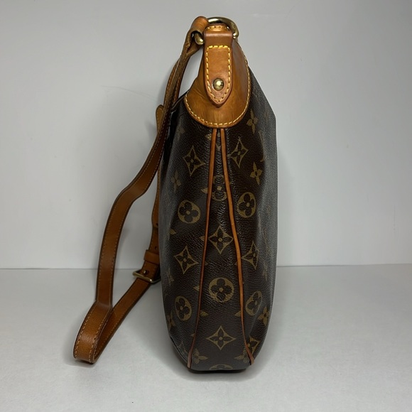 Louis Vuitton Monogram Odeon - Picture 4 of 16